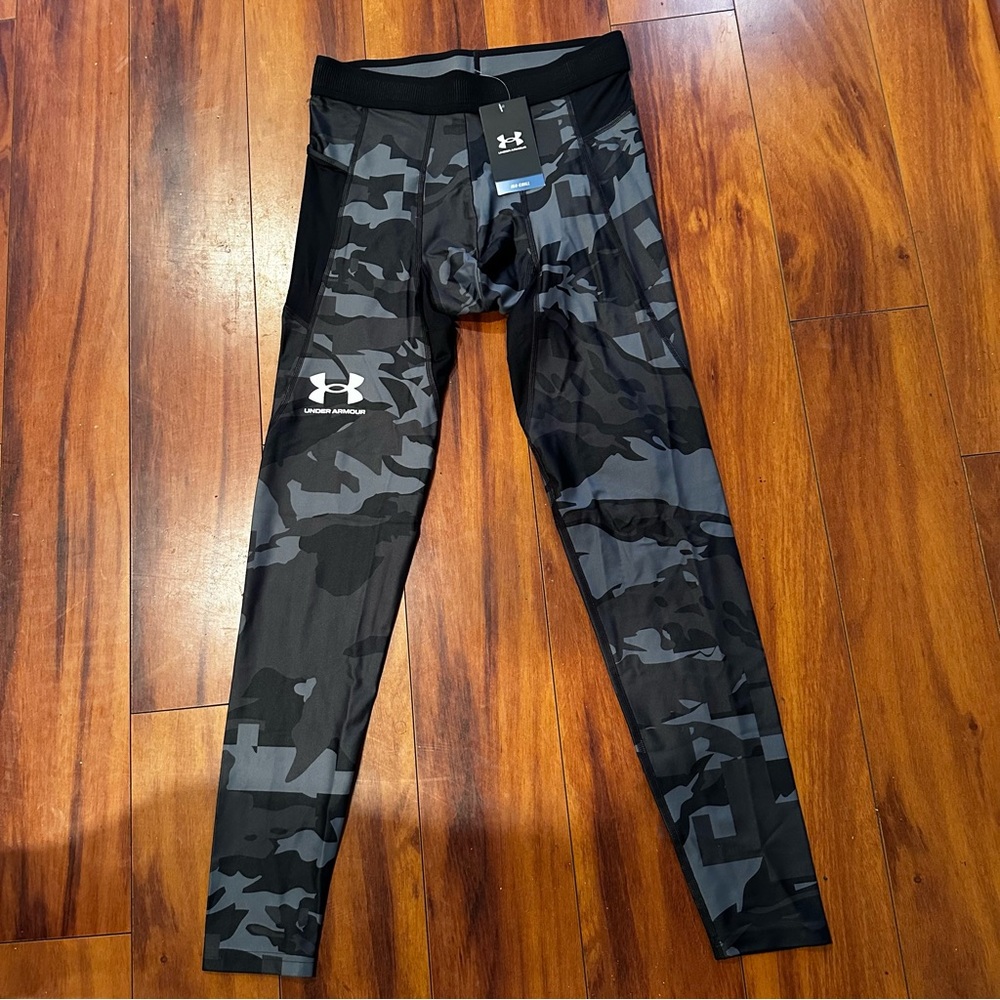Under Armour camouflage compression pants #fitness
Size L
Brand New